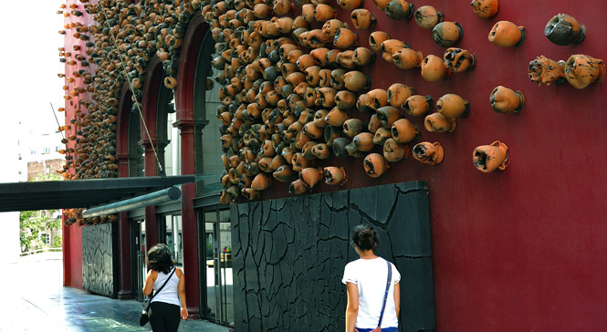 Mural de les Olles (Mural de las Ollas), Frederic Amat