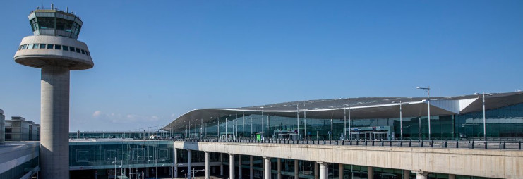 Photo How to get to the airport